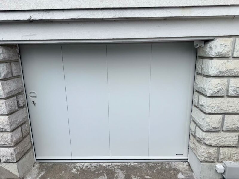 Porte de garage à Breuil-le-Sec - photo 1